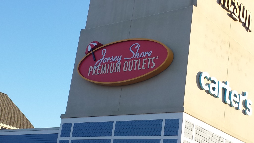 jersey shore premium outlets sign